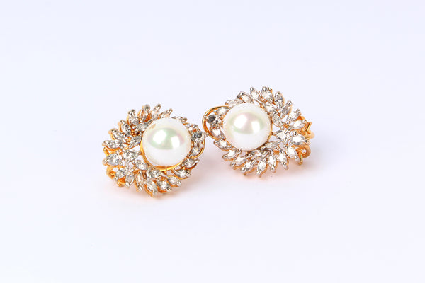 Golden Pearl Bloom Earrings