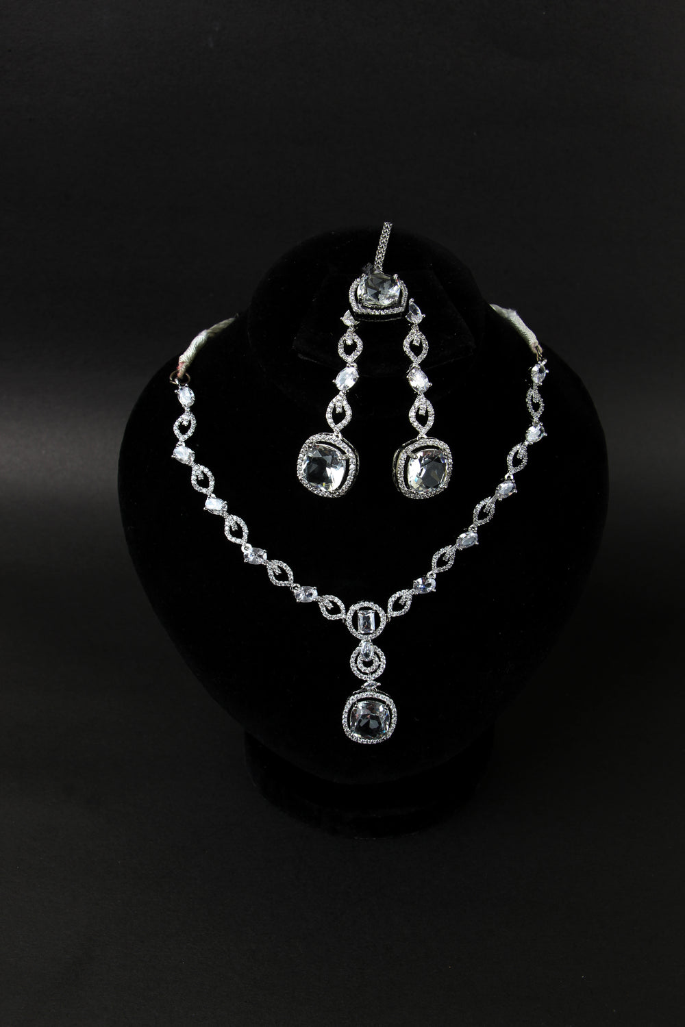Crystal Noir Elegance Set