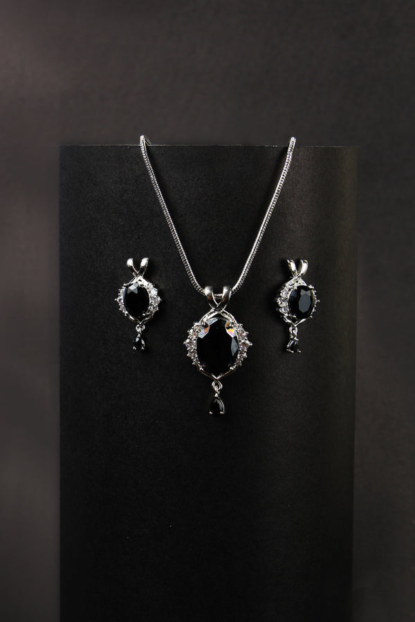 Midnight Majesty Pendant Set